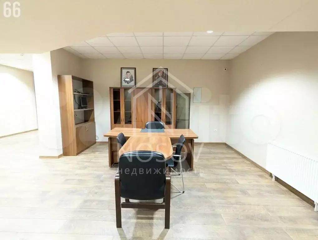 Офис в Ханты-Мансийский АО, Сургут Университетская ул., 9 (90 м) - Фото 2