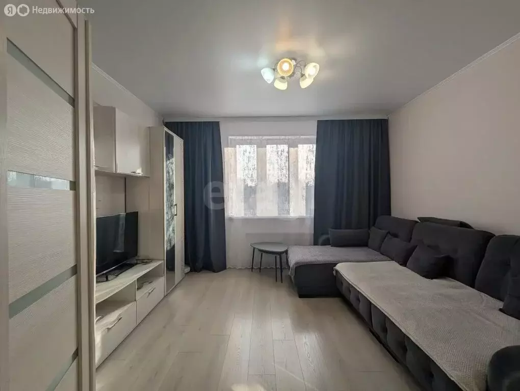 2-комнатная квартира: Тобольск, 10-й микрорайон, 72 (54.1 м) - Фото 2