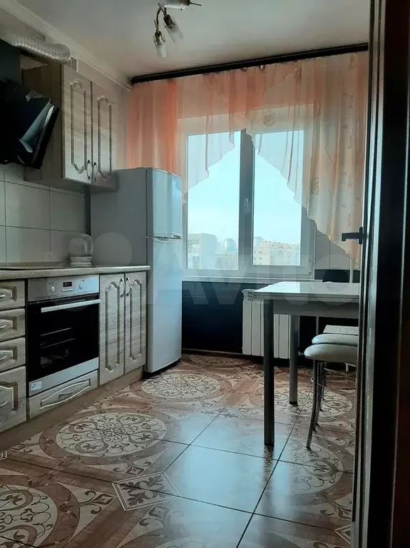 3-к. квартира, 63 м, 4/9 эт. - Фото 1
