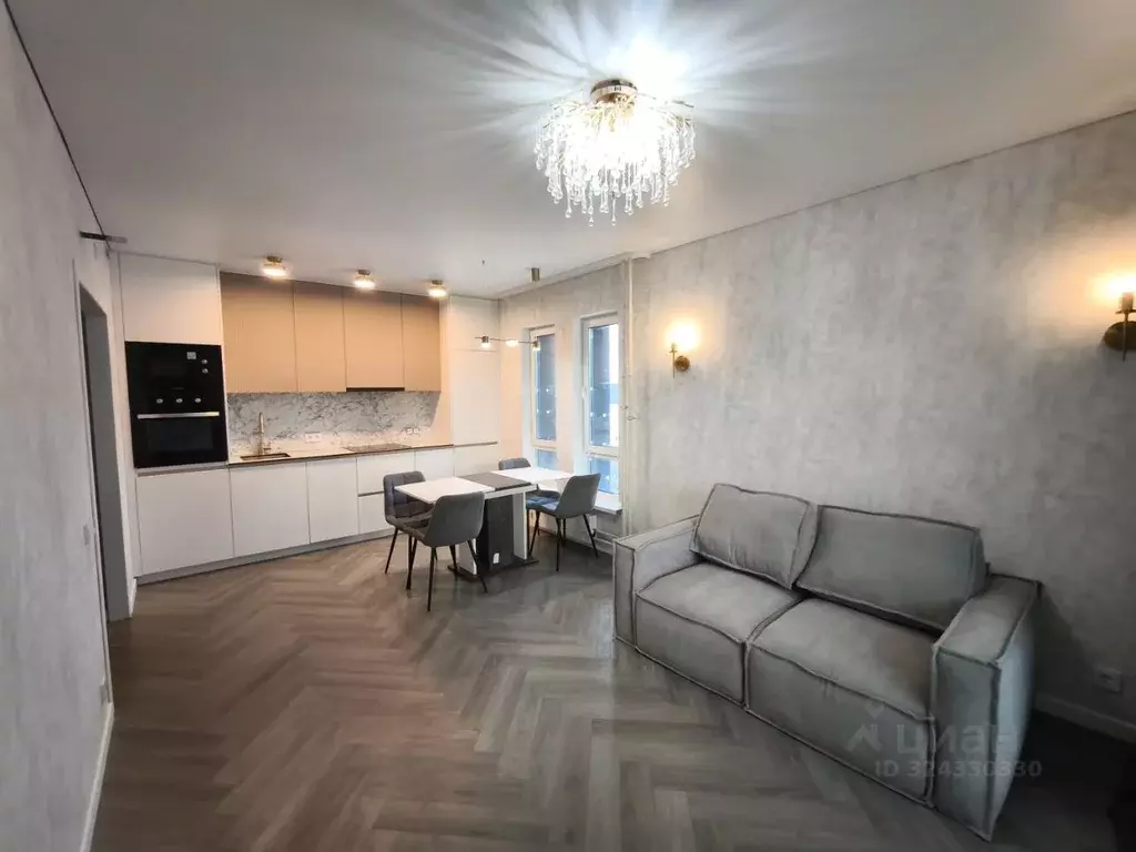 2-к кв. Свердловская область, Екатеринбург ул. Хуторская, 1/3 (59.7 м) - Фото 1