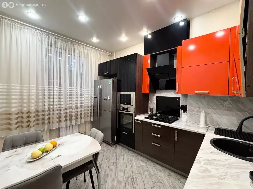 2-комнатная квартира: Мурманск, улица Шмидта, 21 (58 м) - Фото 1