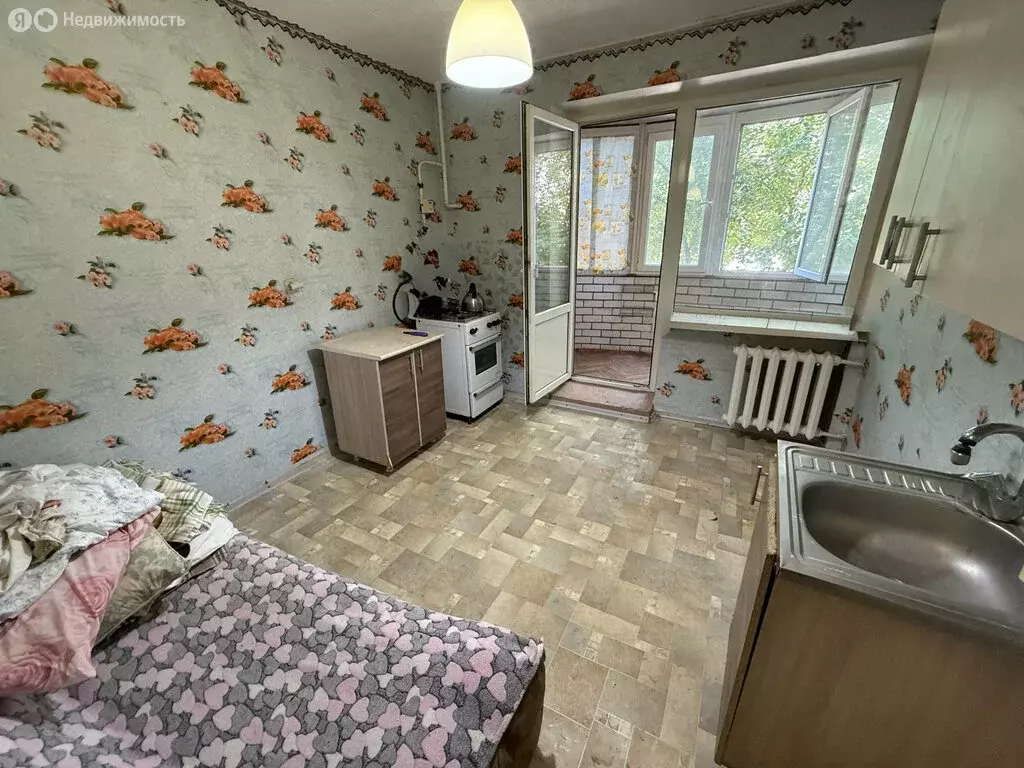 1-комнатная квартира: Ейск, Красная улица, 53/5к2 (46 м) - Фото 0