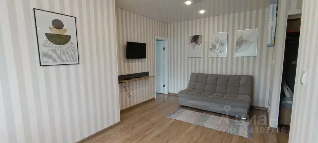 3-к кв. Тюменская область, Тюмень ул. Луначарского, 59 (45.0 м) - Фото 1