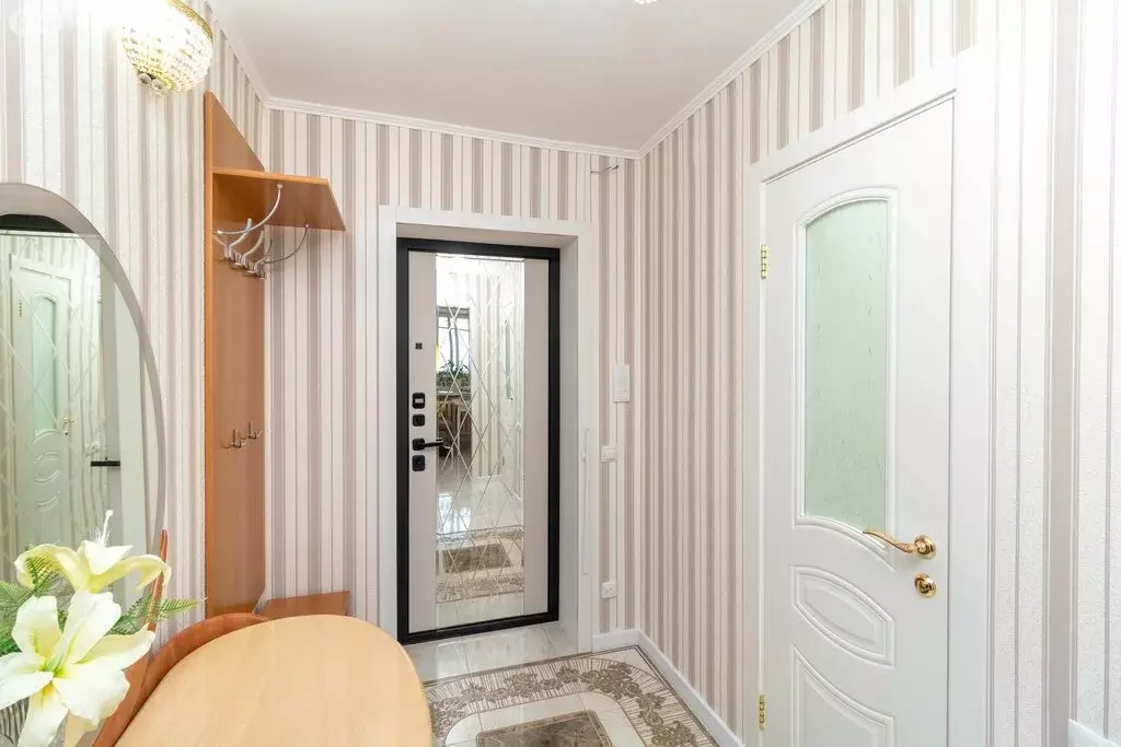 1-комнатная квартира: Тюмень, улица Ватутина, 79к1 (37.8 м) - Фото 1