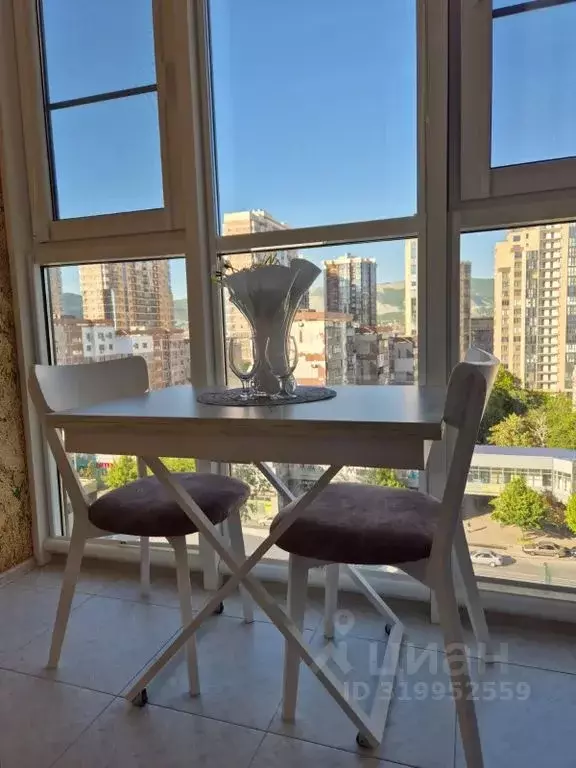 1-к кв. Краснодарский край, Новороссийск ул. Энгельса, 93 (72.0 м) - Фото 1