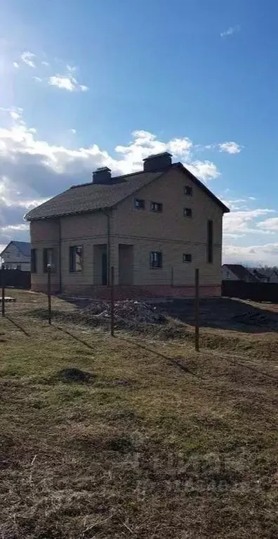 Дом в Белгородская область, Белгород ул. Имени Героя Советского Союза ... - Фото 1