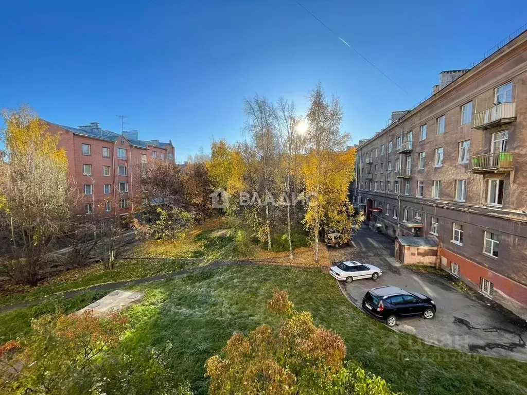 2-к кв. Карелия, Петрозаводск Красная ул., 53 (45.7 м) - Фото 0