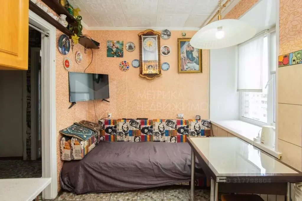 2-к кв. Тюменская область, Тюмень ул. Мельникайте, 124 (48.7 м) - Фото 0