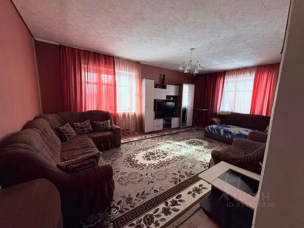 Дом в Кемеровская область, Калтан Весенняя ул., 7 (192 м) - Фото 0