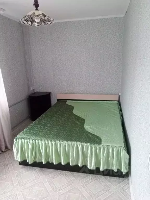 2-к кв. Псковская область, Пушкинские Горы рп ул. Ленина, 35 (48.0 м) - Фото 2