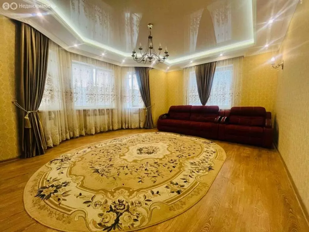 3-комнатная квартира: Кисловодск, Замковая улица, 41 (94.6 м) - Фото 0