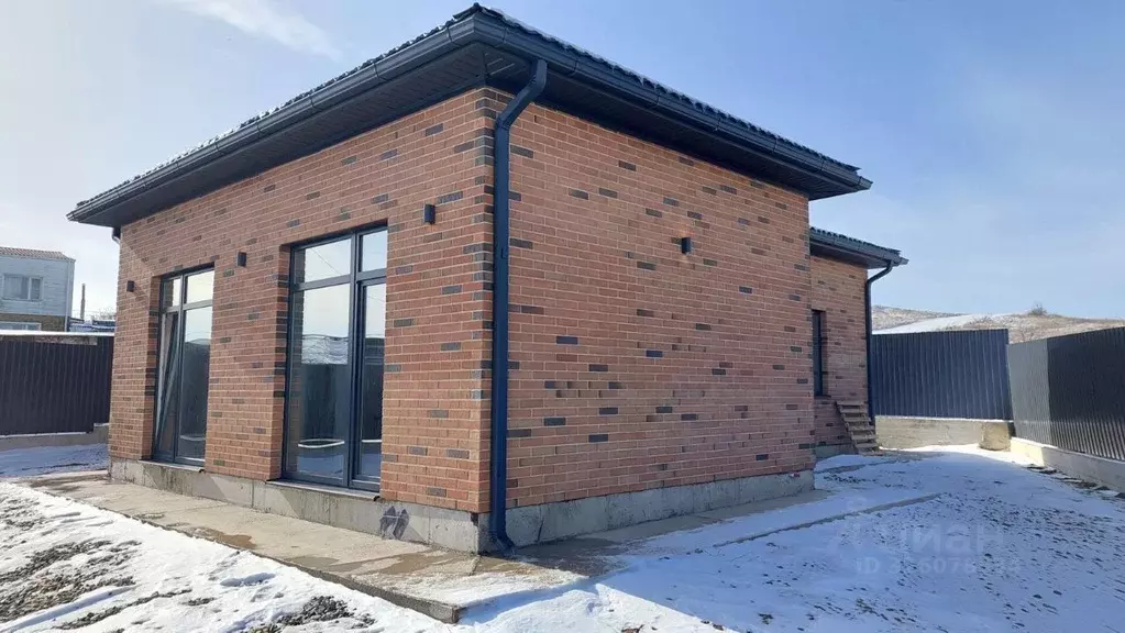 Дом в Краснодарский край, Темрюк ул. Калинина, 2В (95 м) - Фото 2