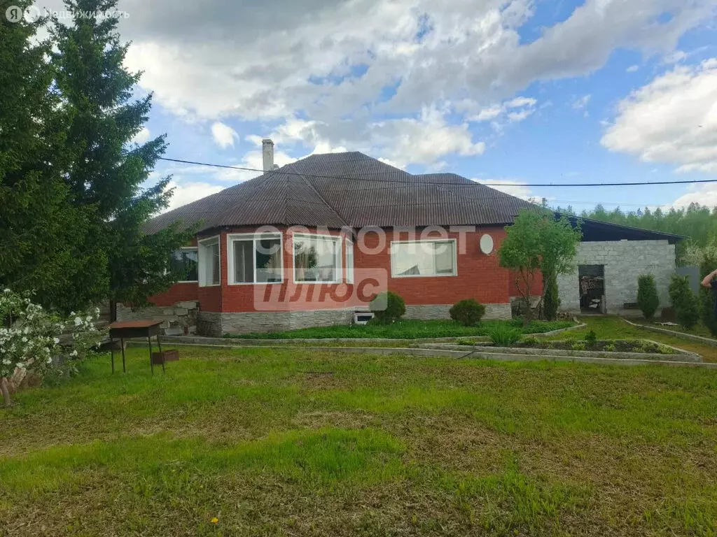 Дом в Артёмовский, улица Хохрякова, 3 (140 м) - Фото 0