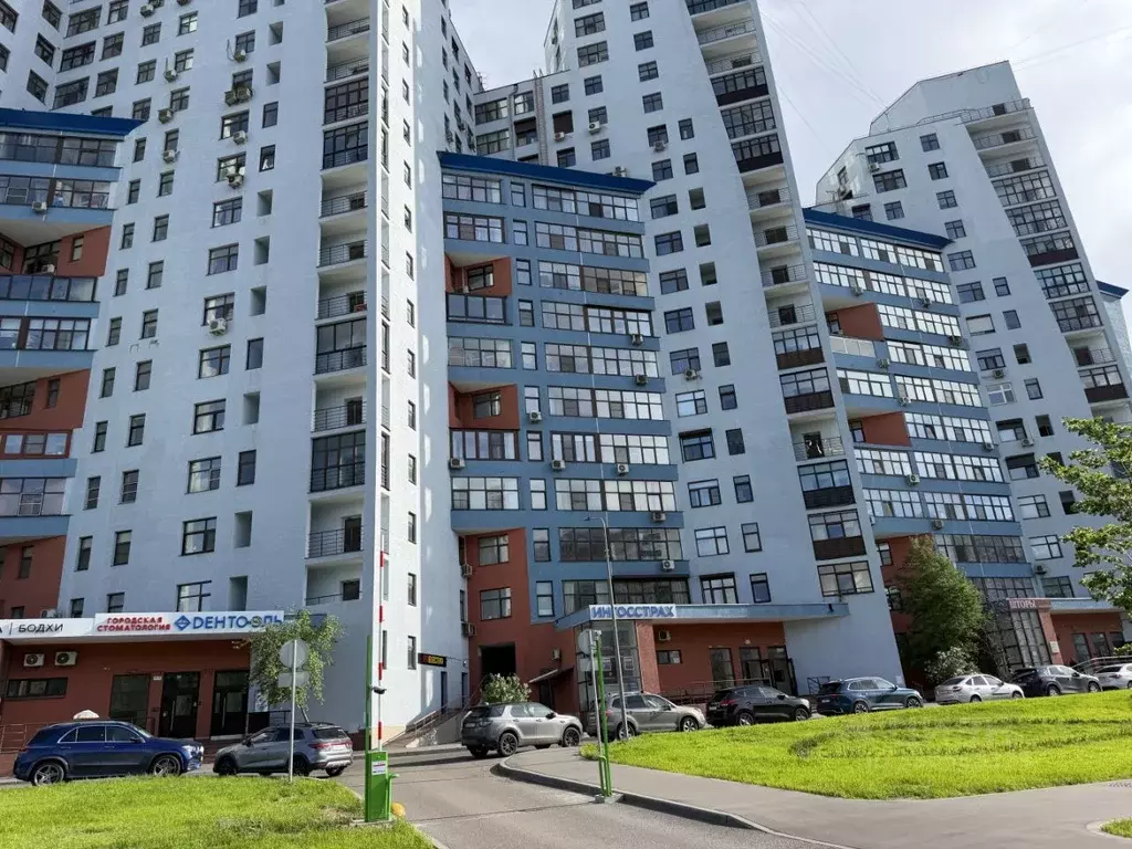 3-к кв. Москва ул. Хачатуряна, 12К1 (80.4 м) - Фото 1