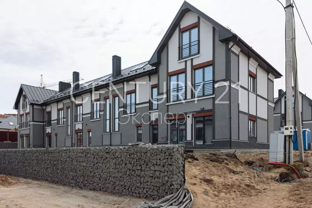 Таунхаус в Калининградская область, Пионерский Октябрьская ул., 10Б ... - Фото 1