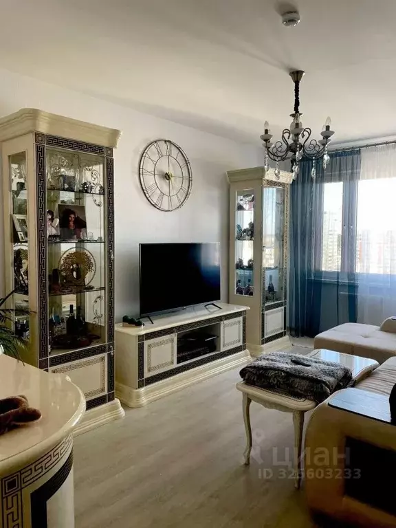 2-к кв. Свердловская область, Екатеринбург ул. Рассветная, 8к3 (52.2 ... - Фото 2