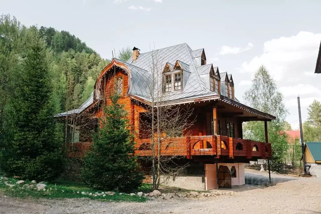 Дом в Алтай, Турочакский район, с. Артыбаш ул. Таежная, 1 (150 м) - Фото 1