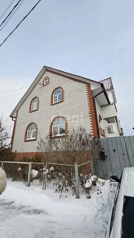 Дом в Тюменская область, Тюмень Инженерная ул. (229 м) - Фото 1