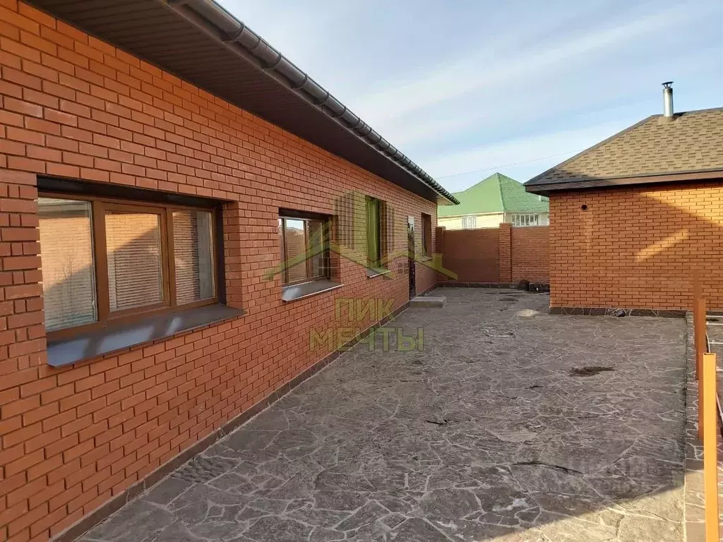 Дом в Бурятия, Улан-Удэ 120-й мкр, 2 (219 м) - Фото 1