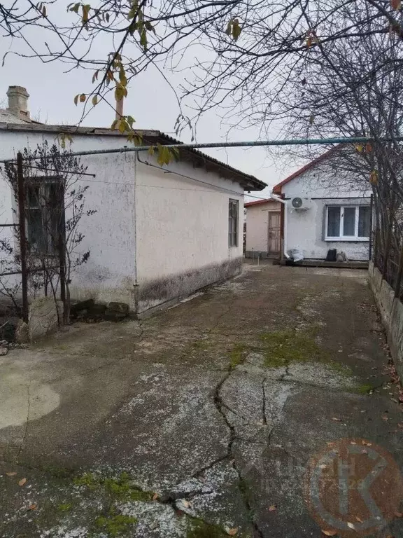 Дом в Крым, Сакский район, с. Ромашкино ул. Виноградная, 29 (85 м) - Фото 2