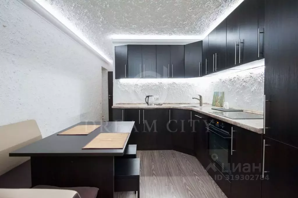 2-к кв. Москва 2-й Крестовский пер., 12 (50.0 м) - Фото 0