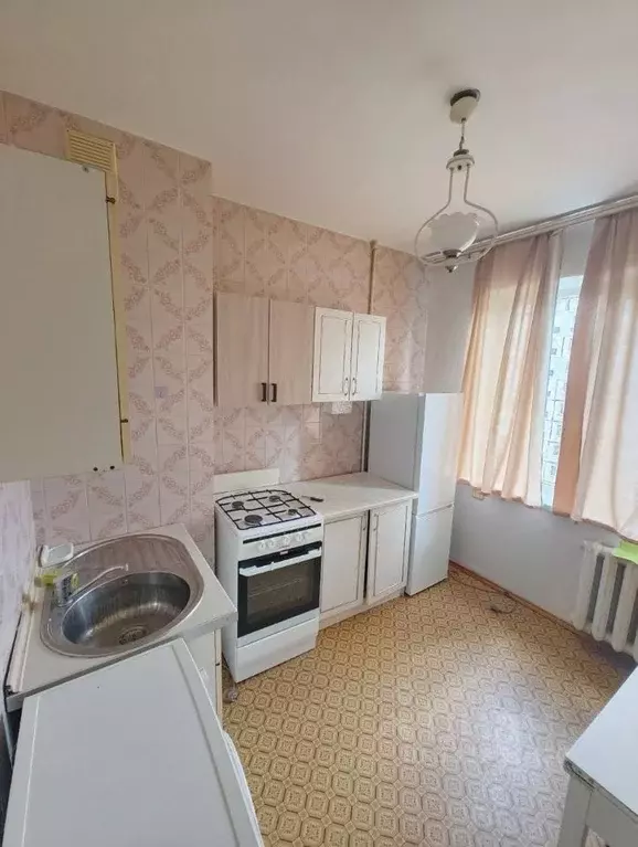 2-к кв. Крым, Симферополь ул. 1-й Конной армии, 37 (50.0 м) - Фото 2