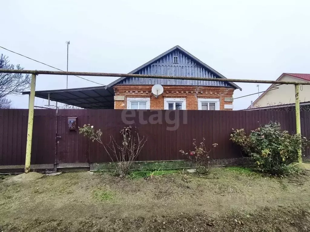 Дом в Краснодарский край, Ейское с/пос, пос. Первомайский ул. Парковая ... - Фото 1