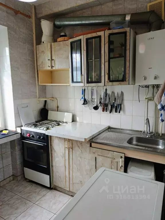 1-к кв. Крым, Симферополь ул. Горького, 14 (33.0 м) - Фото 0