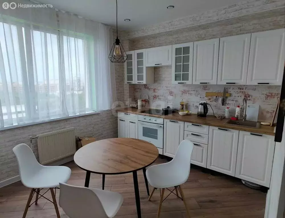3-комнатная квартира: Казань, улица Галимджана Баруди, 4 (70.4 м) - Фото 1