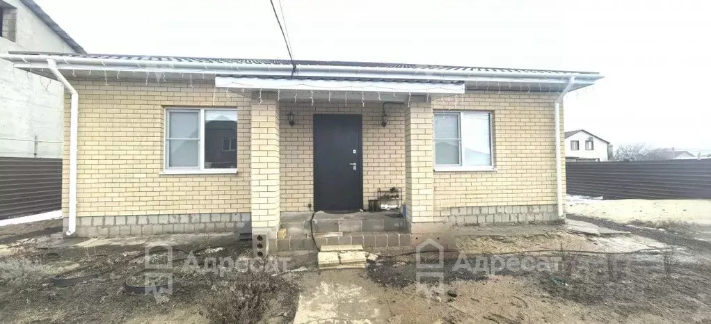 Дом в Волгоградская область, Городище рп ул. Роз (102 м) - Фото 0