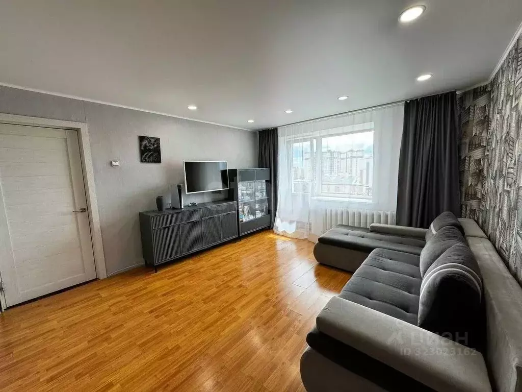 1-к кв. Калининградская область, Калининград Батальная ул., 6 (44.0 м) - Фото 1