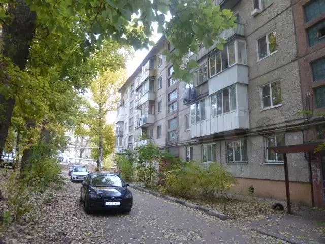 4-к. квартира, 60 м, 1/5 эт. - Фото 1