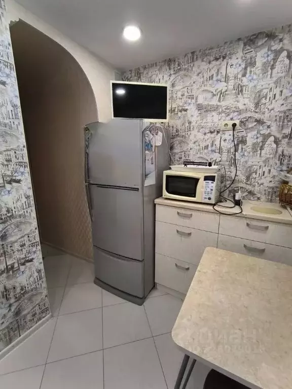 3-к кв. Ямало-Ненецкий АО, Новый Уренгой ул. Геологоразведчиков, 8А ... - Фото 1