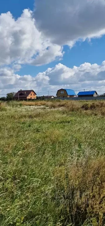 Участок в Омская область, Омский район, Комсомольское с/пос, пос. ... - Фото 0