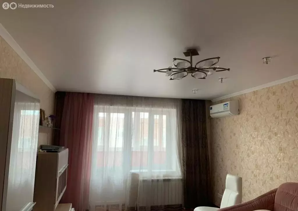 3-комнатная квартира: Каменск-Шахтинский, Народная улица, 46 (88 м) - Фото 0