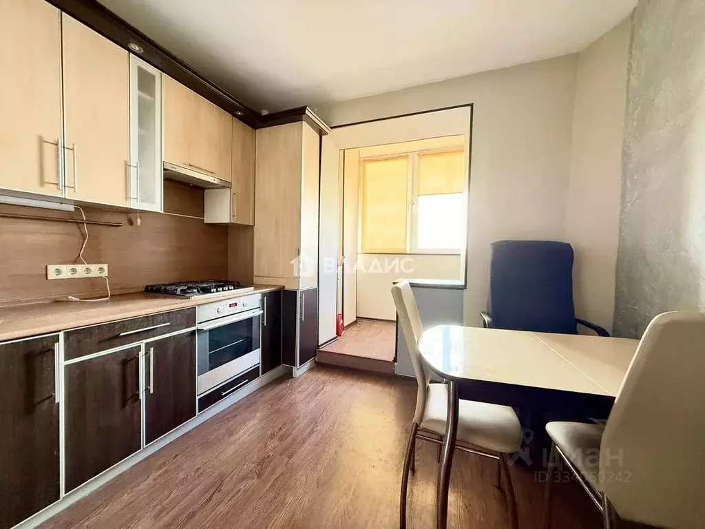 3-к кв. Белгородская область, Белгород ул. Есенина, 54 (63.0 м) - Фото 1