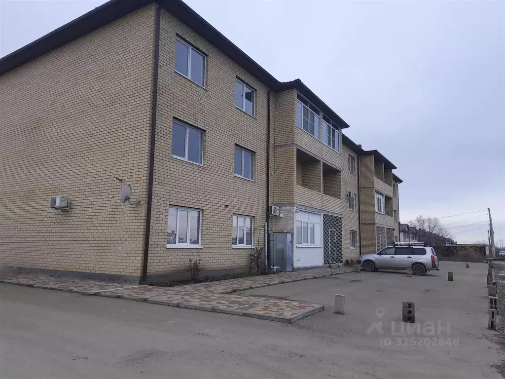 2-к кв. Адыгея, Тахтамукайский район, Старобжегокайское с/пос, Хомуты ... - Фото 2