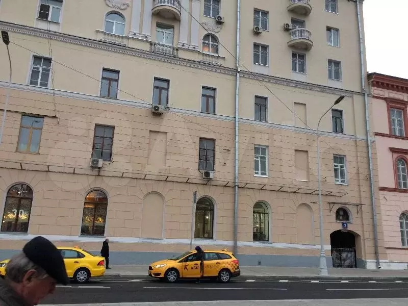Комната 26 м в 4-к., 6/6 эт. - Фото 1