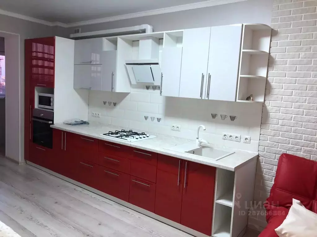 1-к кв. Астраханская область, Астрахань ул. Ахшарумова, 46 (70.0 м) - Фото 2