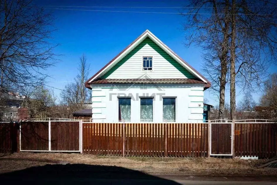 Дом в Новгородская область, Малая Вишера Московская ул., 10 (33 м) - Фото 1