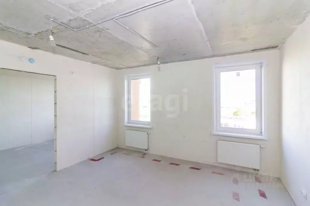 1-к кв. Тюменская область, Тюмень Интернациональная ул., 199к9 (34.0 ... - Фото 1