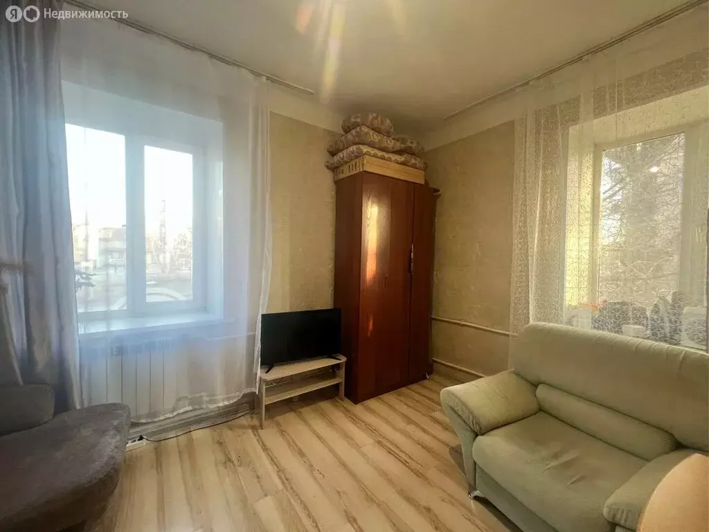 3-комнатная квартира: Барнаул, проспект Строителей, 26 (59.2 м) - Фото 0