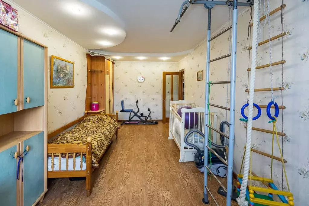 4-к кв. Амурская область, Благовещенск Театральная ул., 5 (87.0 м) - Фото 1