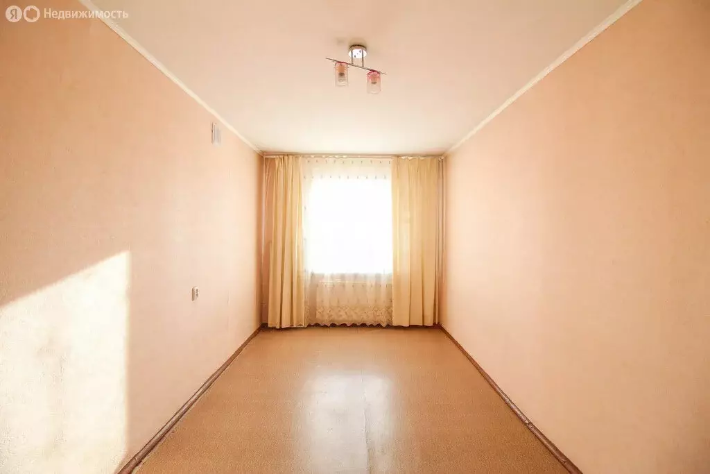 3-комнатная квартира: Барнаул, Павловский тракт, 213 (72 м) - Фото 1