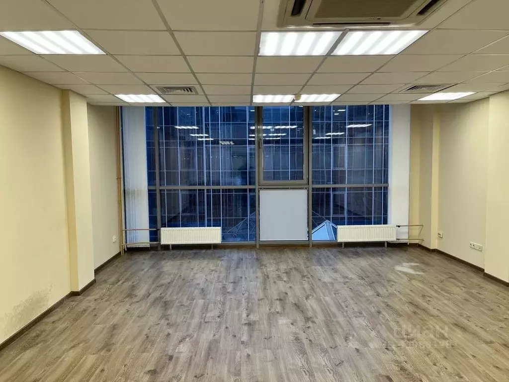 Офис в Санкт-Петербург пл. Конституции, 7 (61 м) - Фото 1