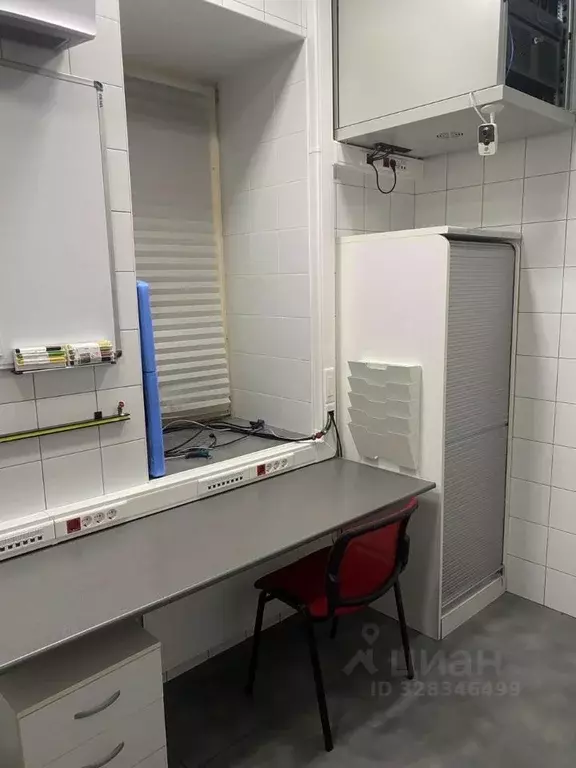 Офис в Москва пос. Коммунарка, ул. Фитаревская, 19 (9 м) - Фото 1