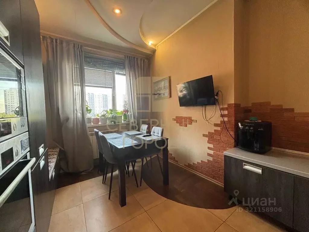 3-к кв. Ханты-Мансийский АО, Нижневартовск ул. Мусы Джалиля, 9 (79.2 ... - Фото 2