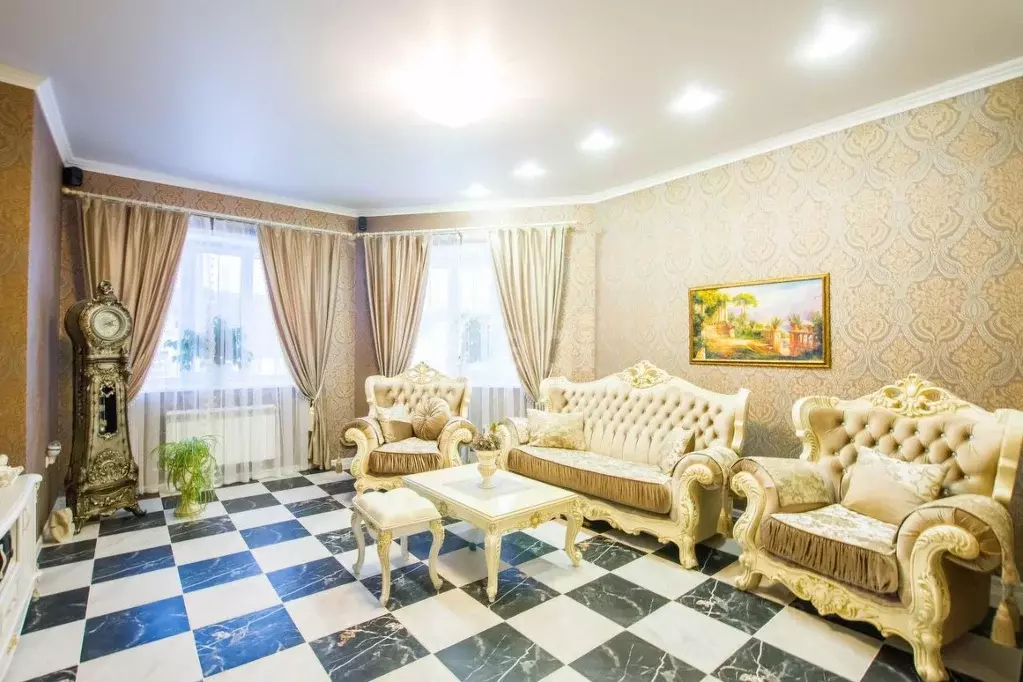 Дом в Калужская область, Калуга ул. Цветочная, 8 (140 м) - Фото 0
