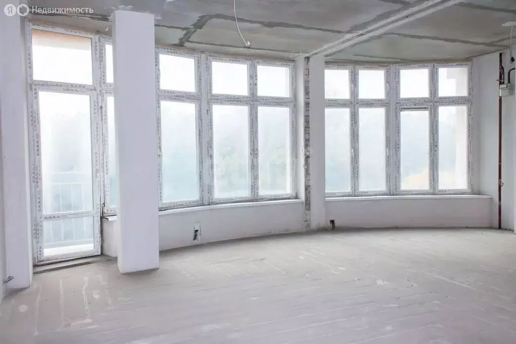 1-комнатная квартира: Калининград, улица Фортовая Дорога, 9 (78.8 м) - Фото 1