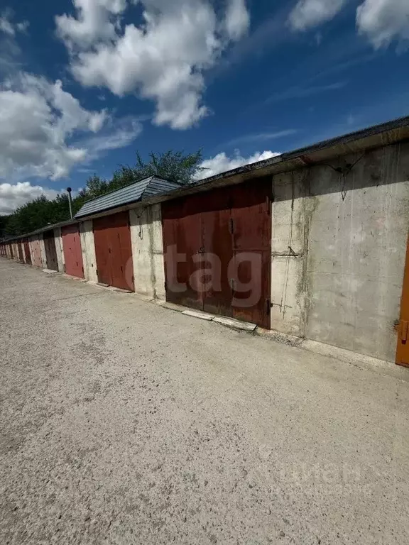 Гараж в Алтайский край, Бийск ул. Вали Максимовой, 103 (20 м) - Фото 1